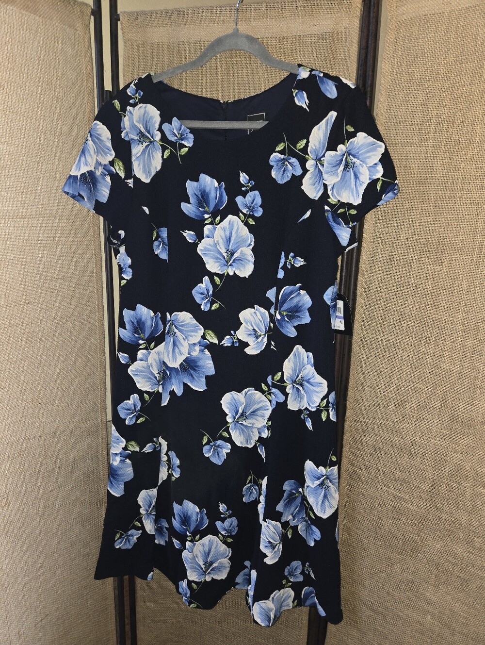 NWT Women's JH Jessica Howard Blue and White Floral Print Short Sleeve Dress 18